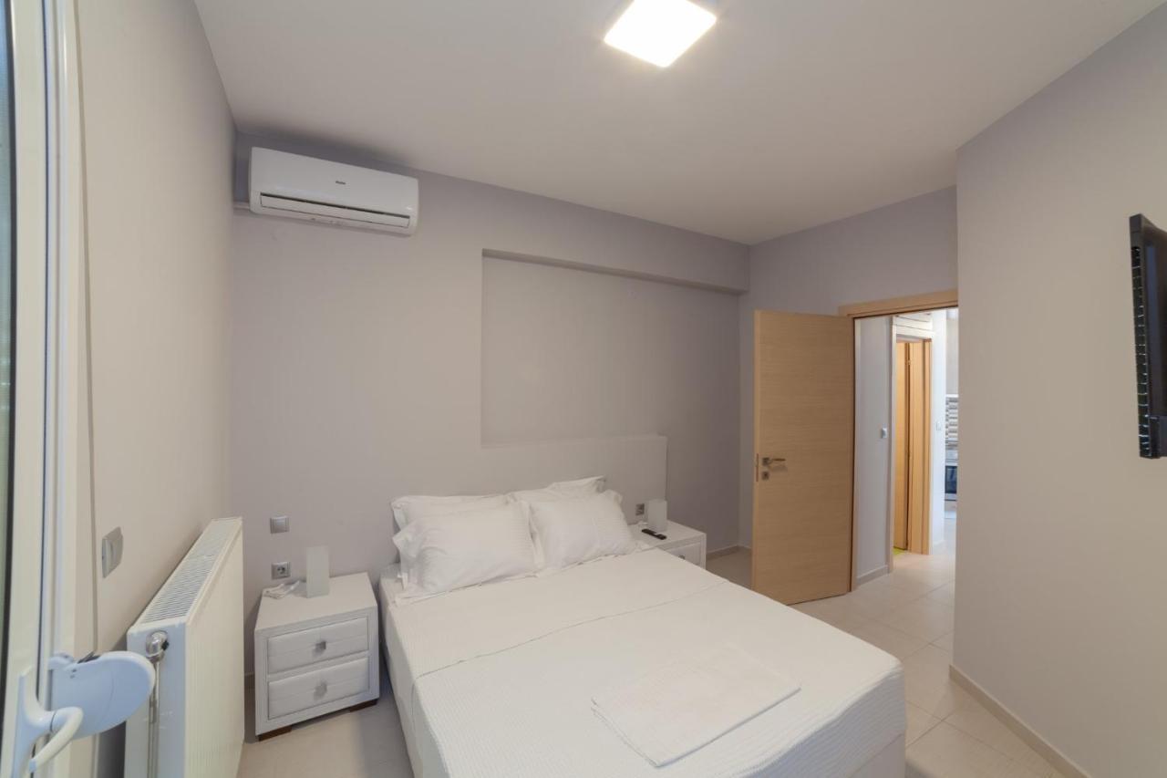Althea Suites By Rentalspro Services - Nea Moudania Halkidiki Exterior photo