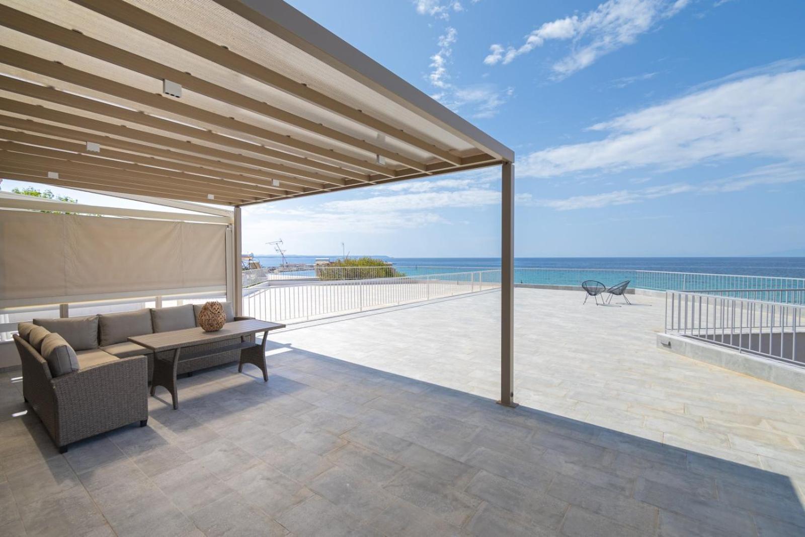 Althea Suites By Rentalspro Services - Nea Moudania Halkidiki Exterior photo